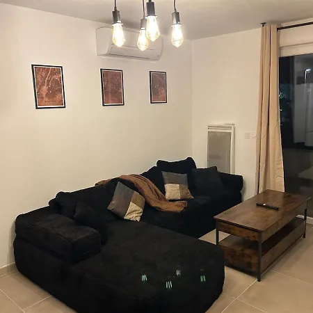 50m2 - Furnished - 1 Bedroom - Terrace - Parking - Tram 5 Min Appartement *